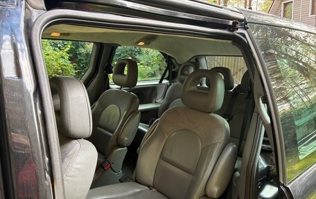 Chrysler Voyager IV, 2004 год, 850 000 рублей, 14 фотография