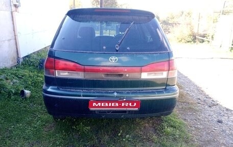 Toyota Vista, 1998 год, 400 000 рублей, 1 фотография