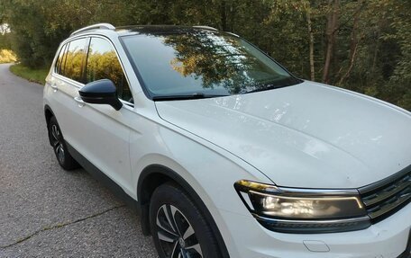 Volkswagen Tiguan II, 2020 год, 2 000 000 рублей, 18 фотография