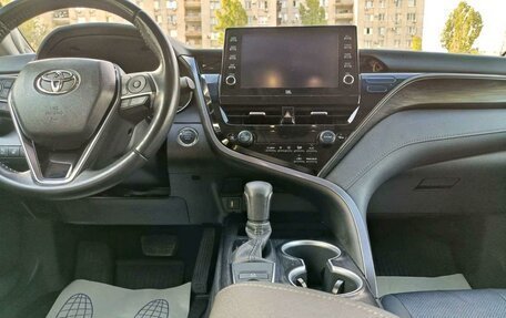 Toyota Camry, 2021 год, 3 150 000 рублей, 11 фотография