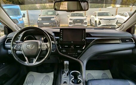 Toyota Camry, 2021 год, 3 150 000 рублей, 5 фотография