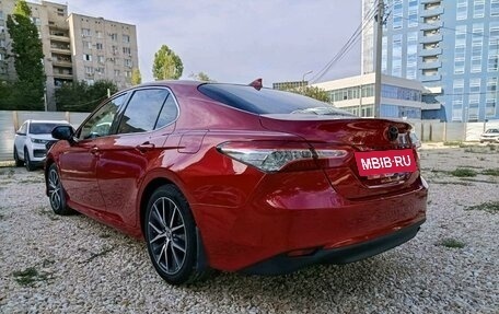 Toyota Camry, 2021 год, 3 150 000 рублей, 4 фотография