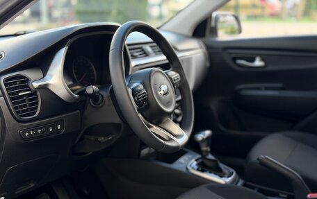 KIA Rio IV, 2021 год, 1 590 000 рублей, 17 фотография