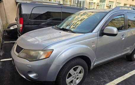 Mitsubishi Outlander III рестайлинг 3, 2008 год, 824 000 рублей, 5 фотография