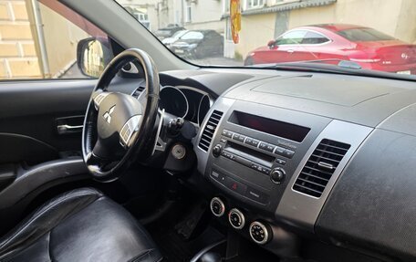 Mitsubishi Outlander III рестайлинг 3, 2008 год, 824 000 рублей, 12 фотография