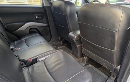Mitsubishi Outlander III рестайлинг 3, 2008 год, 824 000 рублей, 17 фотография