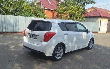 Toyota Verso I, 2013 год, 720 000 рублей, 3 фотография