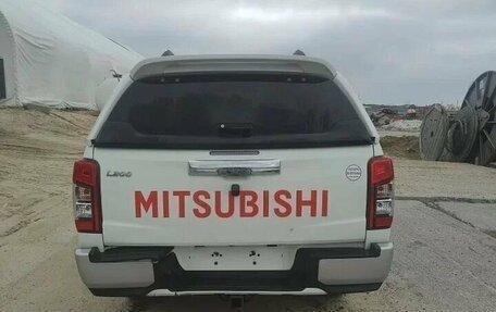 Mitsubishi L200 IV рестайлинг, 2022 год, 2 700 000 рублей, 6 фотография
