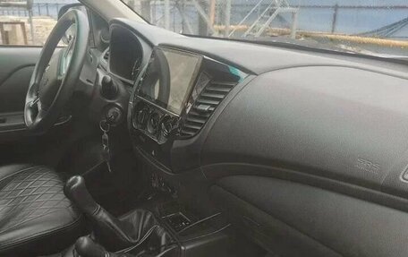 Mitsubishi L200 IV рестайлинг, 2022 год, 2 700 000 рублей, 12 фотография