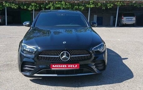Mercedes-Benz E-Класс, 2021 год, 4 850 000 рублей, 1 фотография