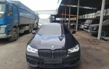 BMW 7 серия, 2018 год, 3 950 000 рублей, 2 фотография