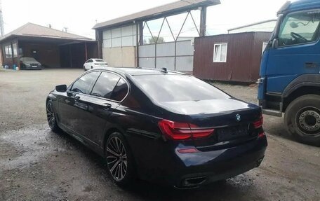 BMW 7 серия, 2018 год, 3 950 000 рублей, 7 фотография