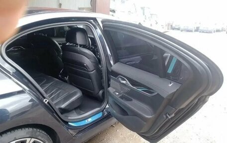 BMW 7 серия, 2018 год, 3 950 000 рублей, 14 фотография