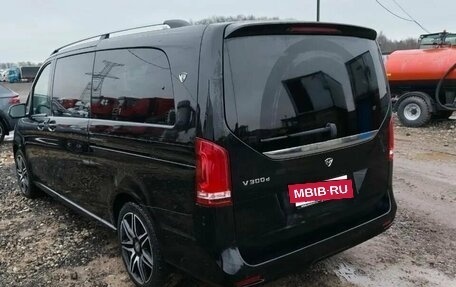 Mercedes-Benz V-Класс, 2023 год, 11 300 000 рублей, 5 фотография