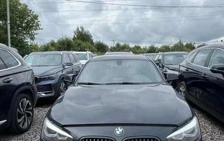 BMW 1 серия, 2019 год, 1 900 000 рублей, 2 фотография