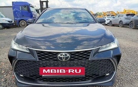 Toyota Avalon, 2022 год, 3 700 000 рублей, 2 фотография