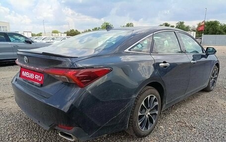 Toyota Avalon, 2022 год, 3 700 000 рублей, 5 фотография