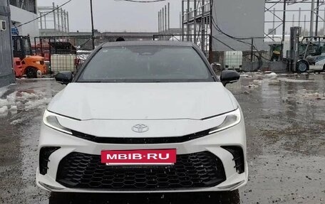 Toyota Camry, 2024 год, 4 200 000 рублей, 2 фотография