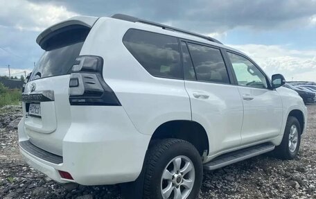 Toyota Land Cruiser Prado 150 рестайлинг 2, 2021 год, 7 500 000 рублей, 5 фотография