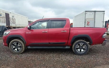 Toyota Hilux VIII, 2018 год, 3 700 000 рублей, 8 фотография