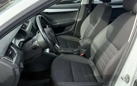 Skoda Octavia, 2019 год, 1 750 000 рублей, 10 фотография