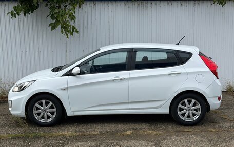Hyundai Solaris II рестайлинг, 2013 год, 799 999 рублей, 4 фотография
