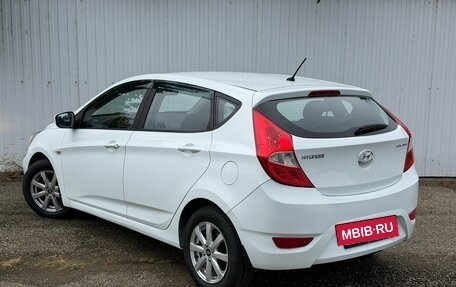 Hyundai Solaris II рестайлинг, 2013 год, 799 999 рублей, 5 фотография