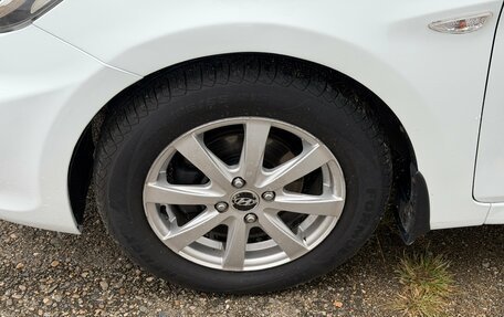 Hyundai Solaris II рестайлинг, 2013 год, 799 999 рублей, 10 фотография