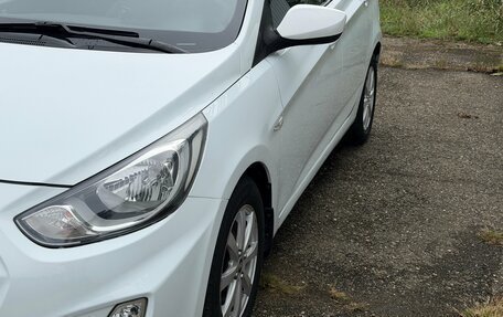 Hyundai Solaris II рестайлинг, 2013 год, 799 999 рублей, 9 фотография