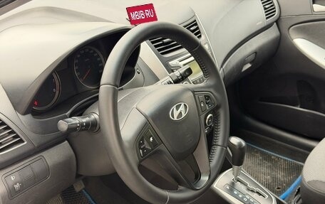Hyundai Solaris II рестайлинг, 2013 год, 799 999 рублей, 12 фотография