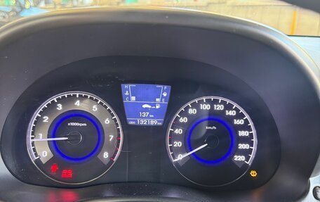 Hyundai Solaris II рестайлинг, 2013 год, 660 000 рублей, 3 фотография