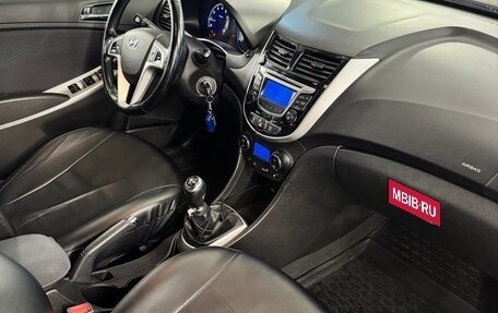 Hyundai Solaris II рестайлинг, 2013 год, 660 000 рублей, 4 фотография