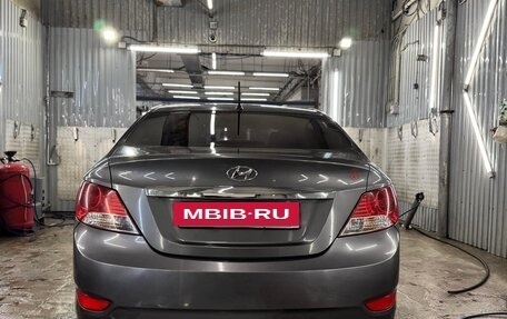 Hyundai Solaris II рестайлинг, 2013 год, 660 000 рублей, 10 фотография