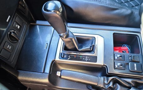 Toyota Land Cruiser Prado 150 рестайлинг 2, 2014 год, 3 000 000 рублей, 12 фотография