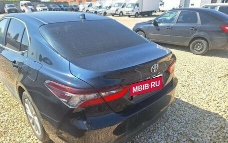 Toyota Camry, 2021 год, 2 300 000 рублей, 5 фотография