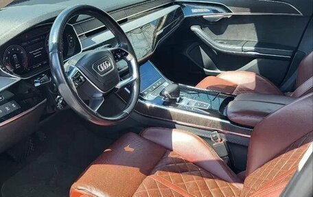 Audi A8, 2018 год, 4 500 000 рублей, 8 фотография