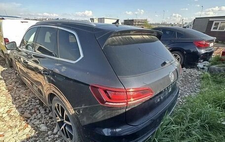 Volkswagen Touareg III, 2019 год, 4 600 000 рублей, 4 фотография