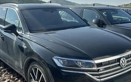 Volkswagen Touareg III, 2019 год, 4 600 000 рублей, 3 фотография