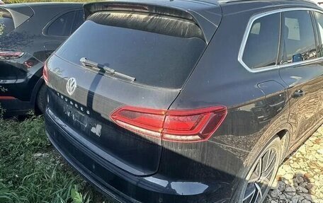 Volkswagen Touareg III, 2019 год, 4 600 000 рублей, 5 фотография