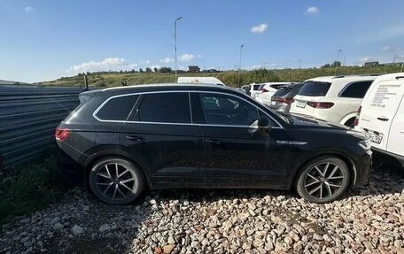 Volkswagen Touareg III, 2019 год, 4 600 000 рублей, 6 фотография