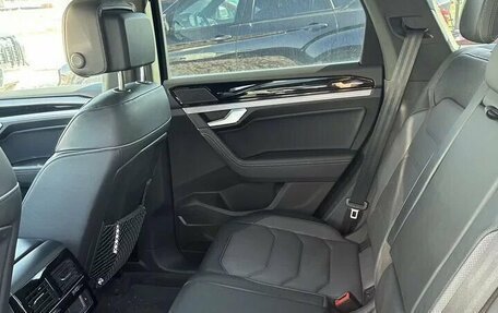 Volkswagen Touareg III, 2019 год, 4 600 000 рублей, 9 фотография