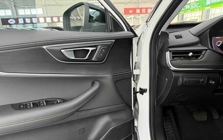 Chery Tiggo 8 I, 2022 год, 1 800 000 рублей, 15 фотография
