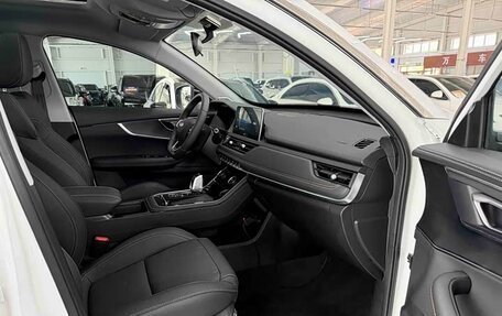 Chery Tiggo 8 I, 2022 год, 1 800 000 рублей, 10 фотография