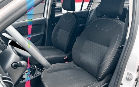 Renault Logan II, 2017 год, 999 000 рублей, 8 фотография