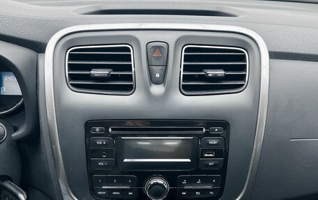 Renault Logan II, 2017 год, 999 000 рублей, 13 фотография