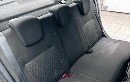 Renault Logan II, 2017 год, 999 000 рублей, 19 фотография