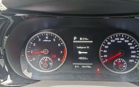 KIA K5, 2022 год, 2 400 000 рублей, 17 фотография