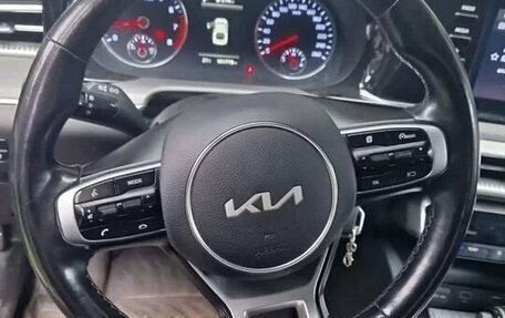 KIA K5, 2022 год, 2 400 000 рублей, 16 фотография