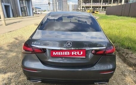 Mercedes-Benz E-Класс, 2022 год, 4 800 000 рублей, 5 фотография