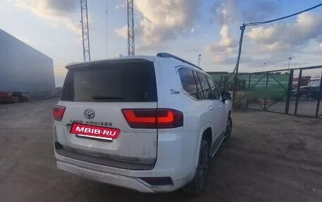 Toyota Land Cruiser, 2023 год, 10 900 000 рублей, 4 фотография